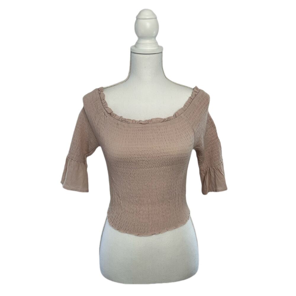 NWT Kendall & Kylie Pink Cropped Smocked Off Shoulder Short Sleeve Top Size S